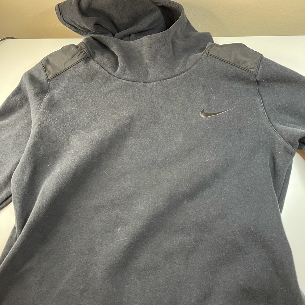 Nike sweatshirt